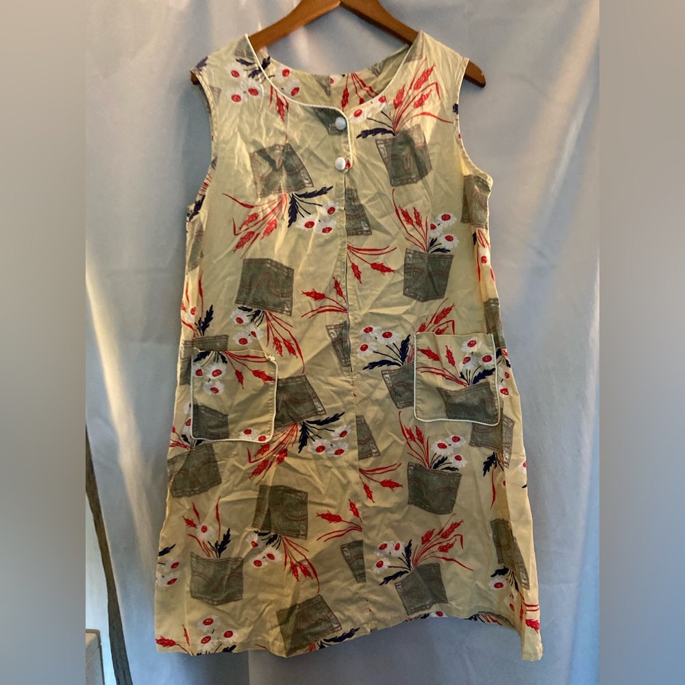 Vintage (early 1960’s) Renee brand house dress
